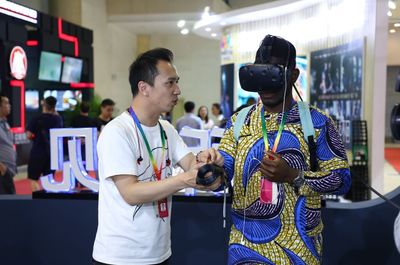 影视"黑科技"吸引参展者争相体验,第十五届中国国际影视节目展有何亮点?